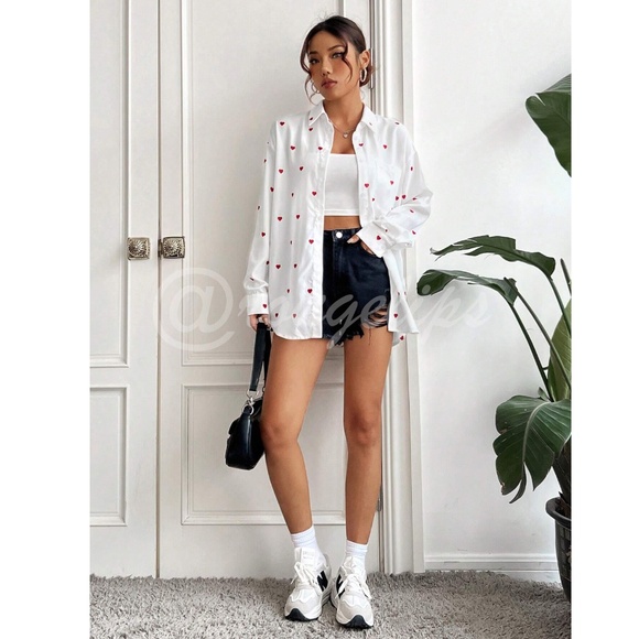 White Casual Shirt Red Hearts Printed Button Down Up Long Sleeve - Picture 5 of 7